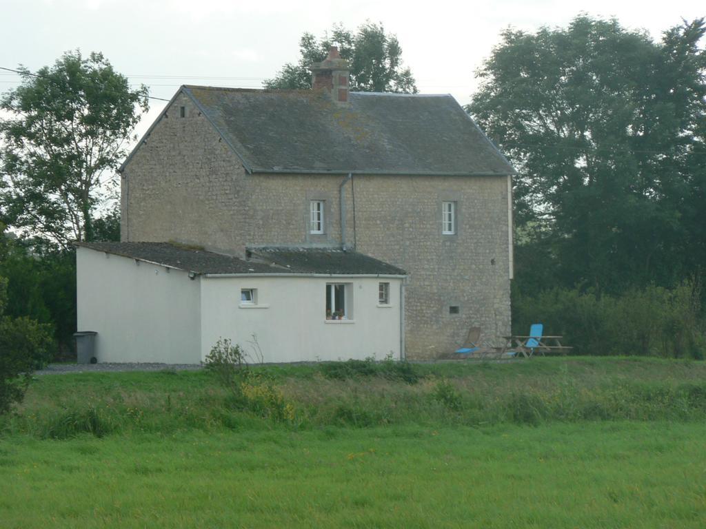 Gite De L'Aure Trevieres Exterior foto